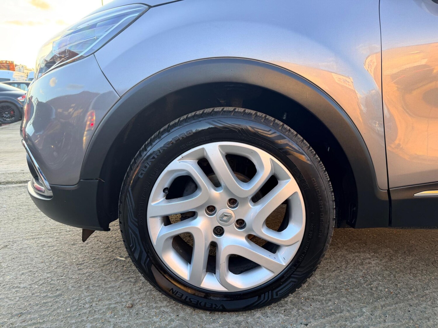 Used Renault Captur for sale - 77723544: Photo 23