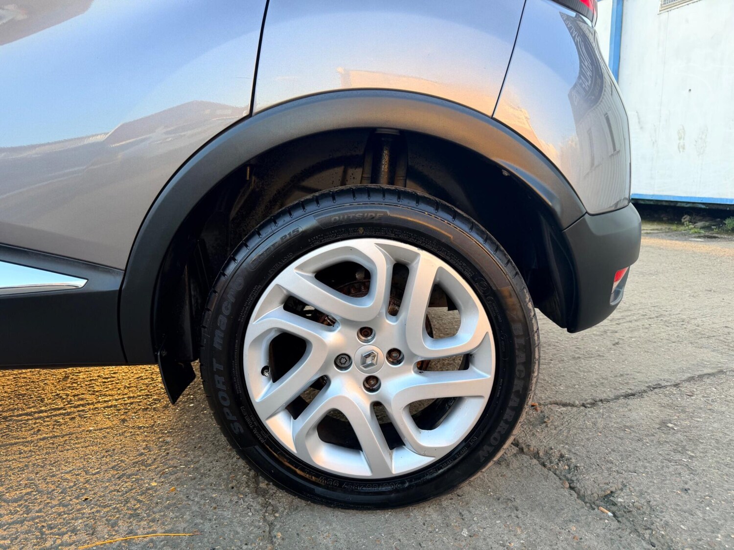 Used Renault Captur for sale - 77723544: Photo 26