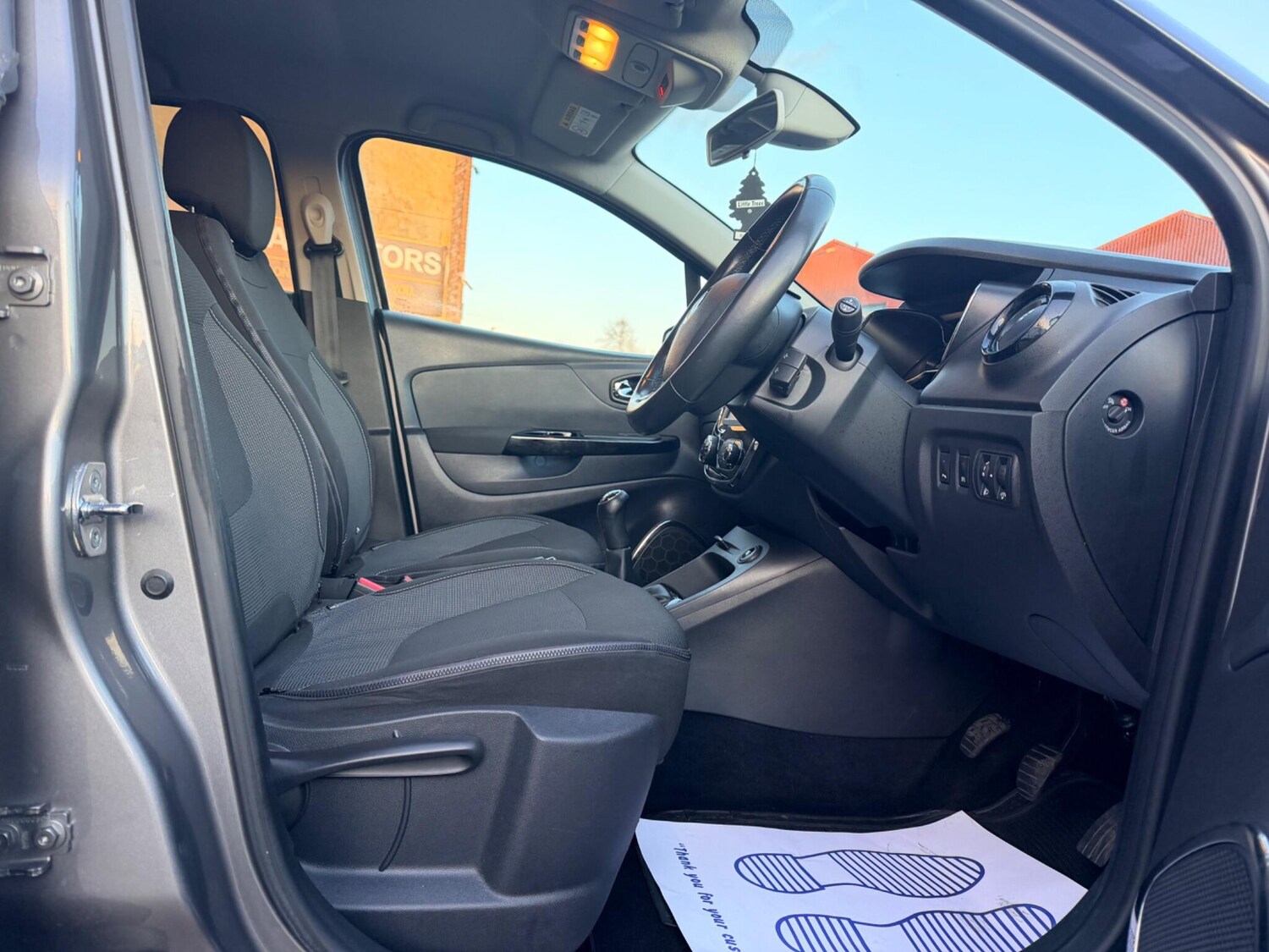 Used Renault Captur for sale - 77723544: Photo 47