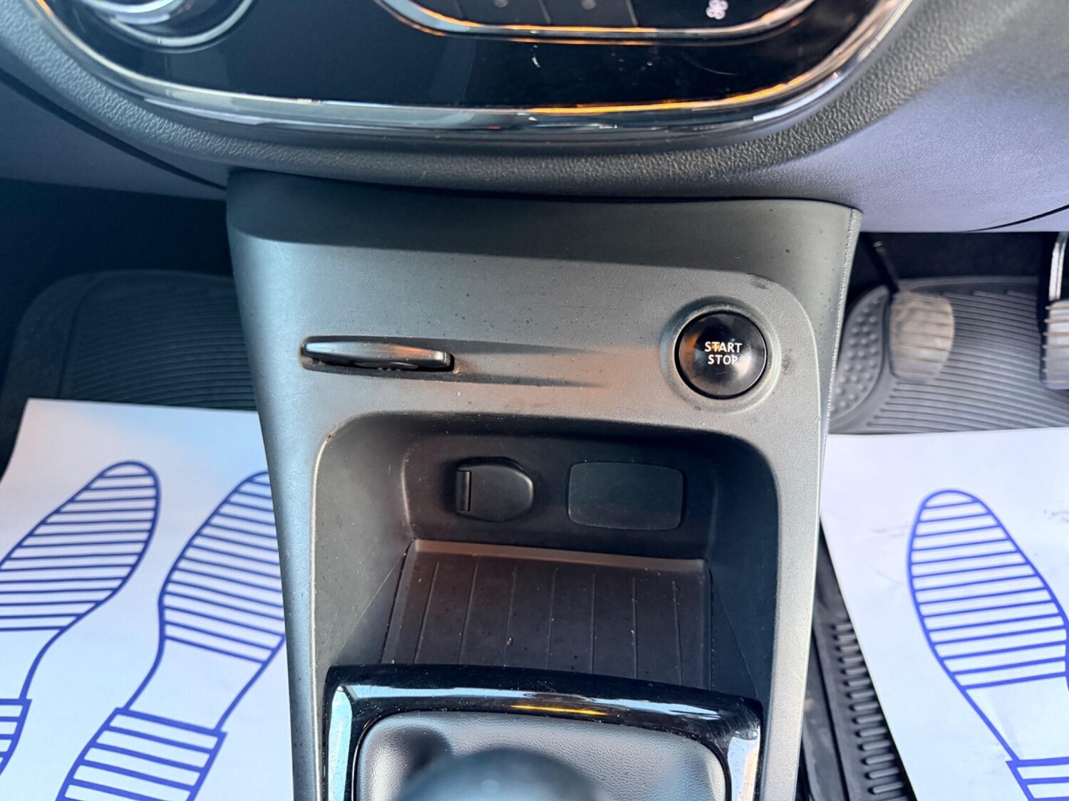 Used Renault Captur for sale - 77723544: Photo 57