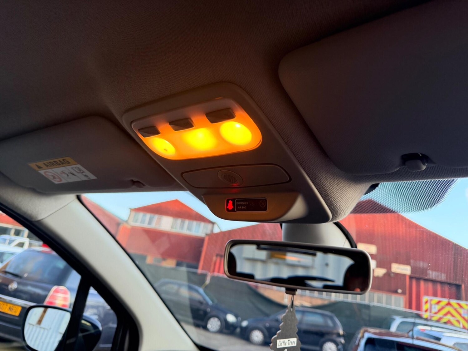 Used Renault Captur for sale - 77723544: Photo 60