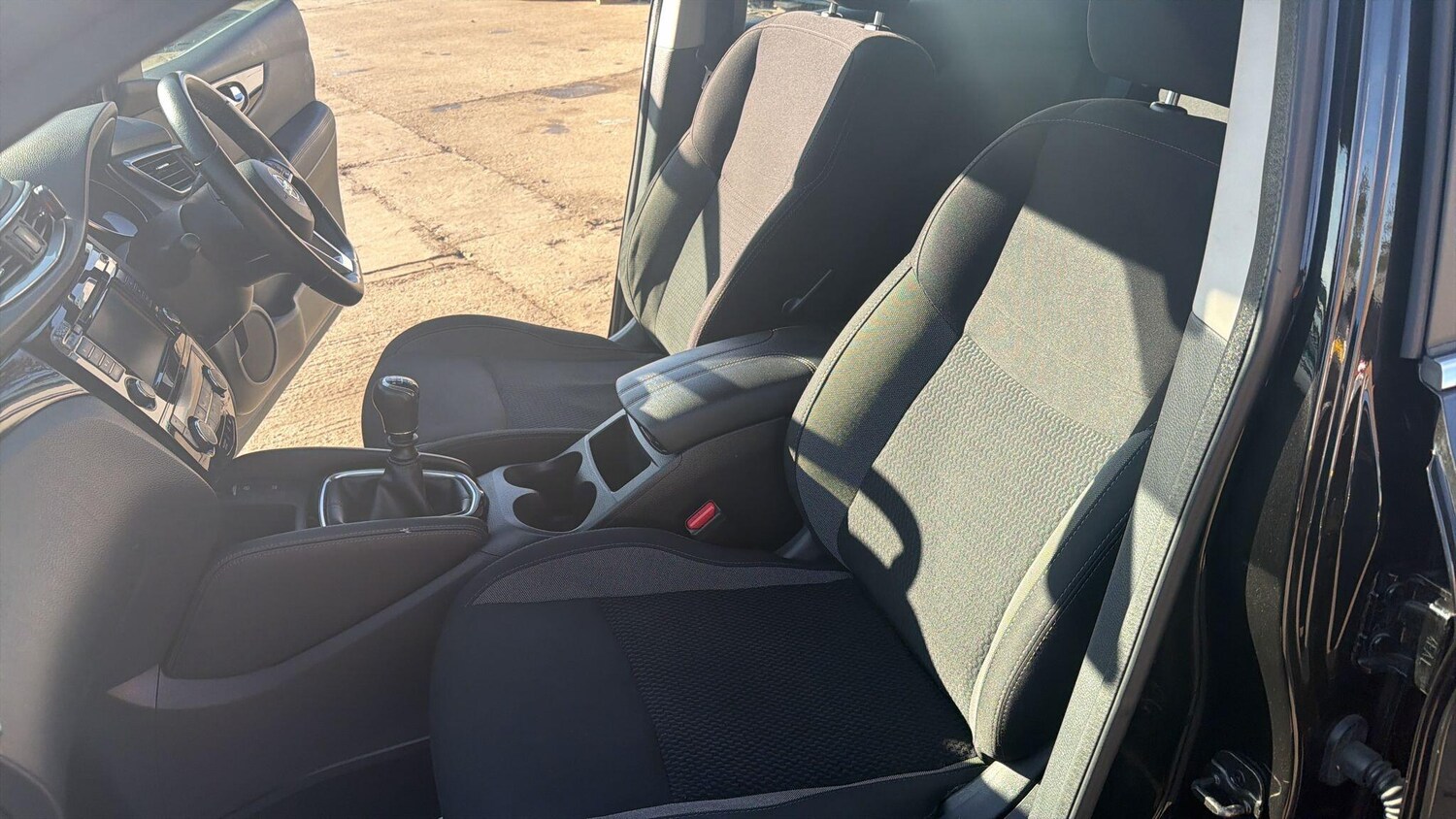 Used Nissan Qashqai for sale - 77724235: Photo 20