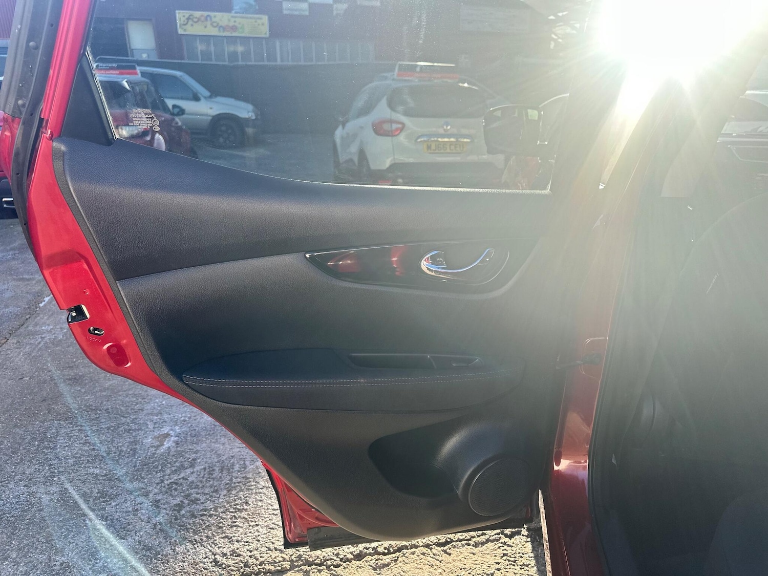 Used Nissan Qashqai 2015 for sale - 77396142: Photo 31