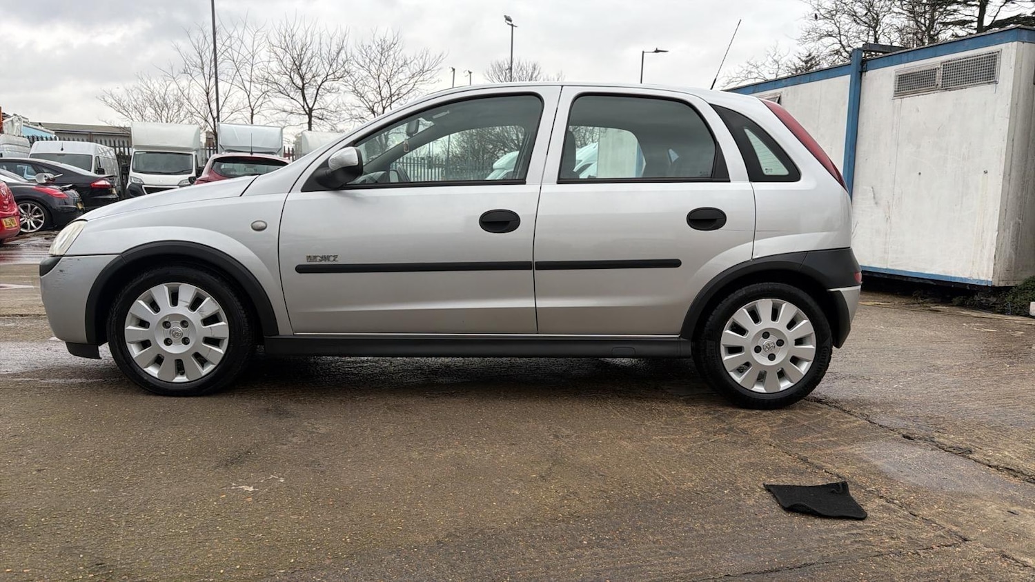 Used Vauxhall Corsa 2001 for sale - 77525127: Photo 11