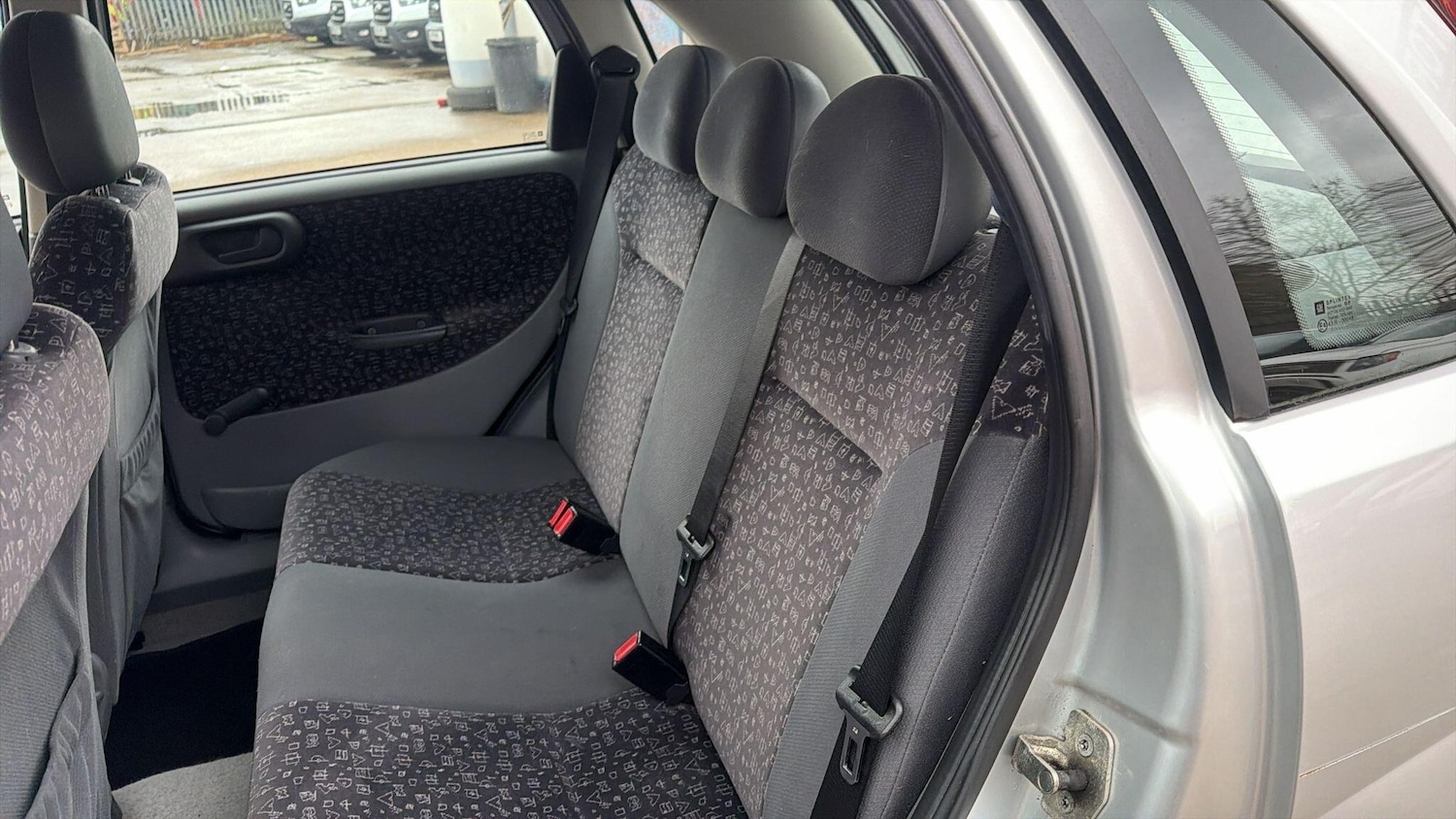 Used Vauxhall Corsa 2001 for sale - 77525127: Photo 16