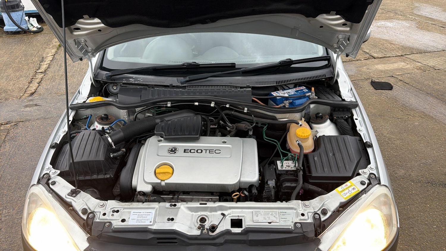 Used Vauxhall Corsa 2001 for sale - 77525127: Photo 32