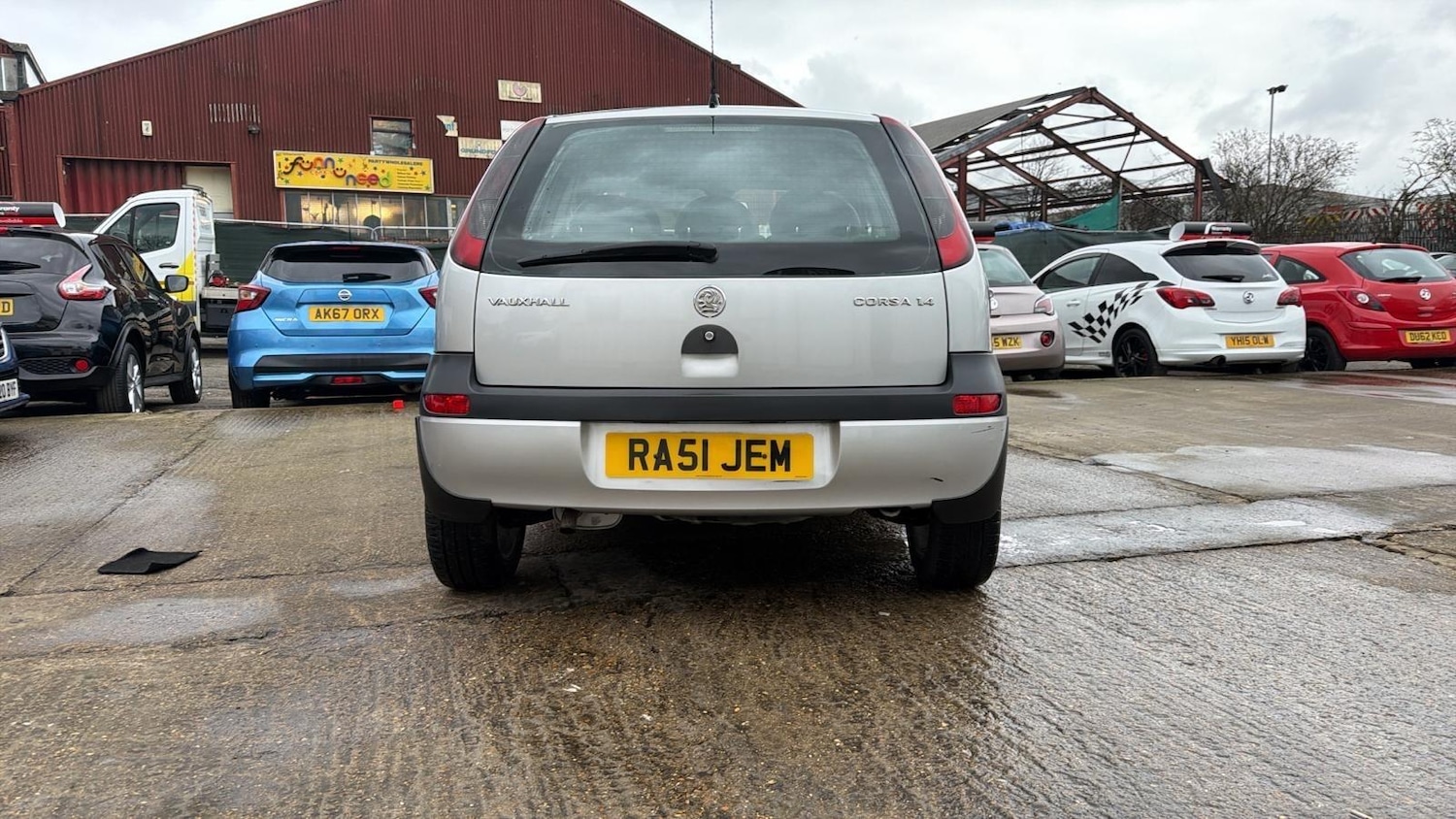 Used Vauxhall Corsa 2001 for sale - 77525127: Photo 8