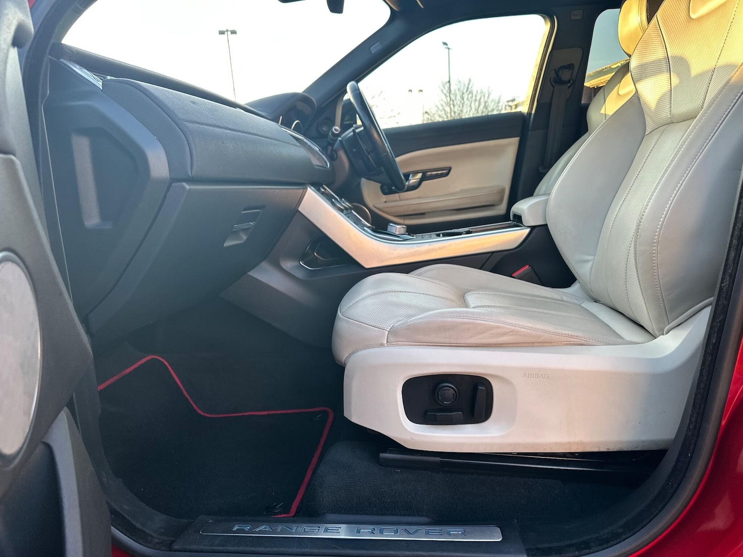 Used Land Rover Range Rover Evoque 2015 for sale - 77339616: Photo 44