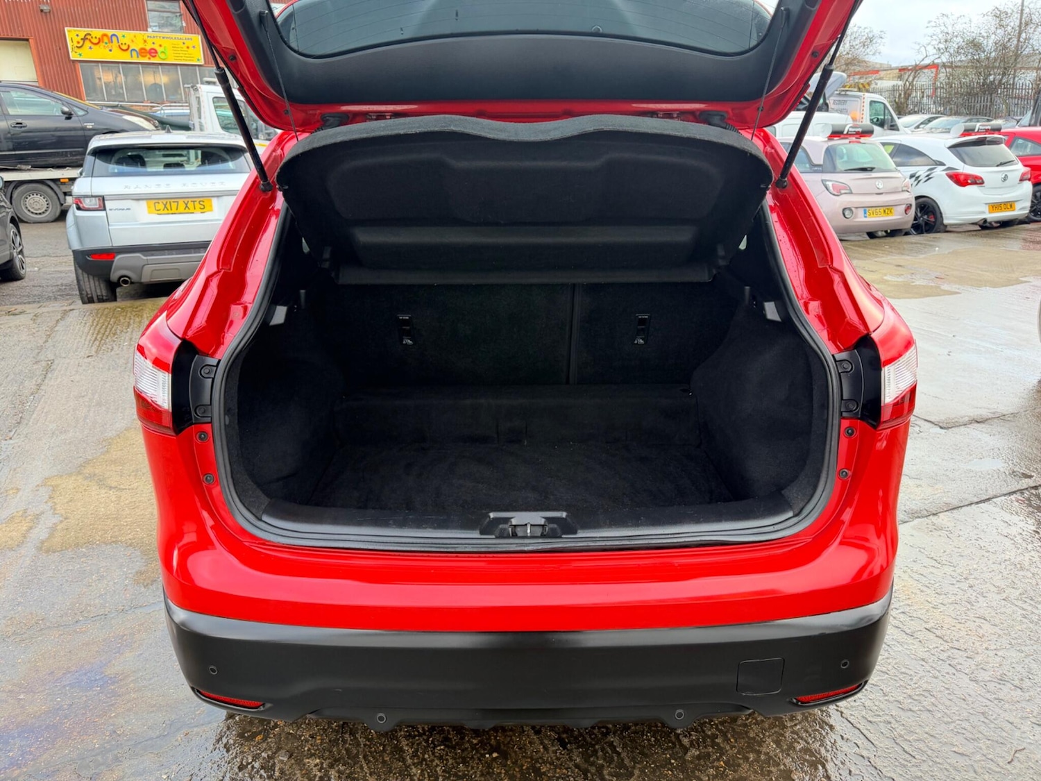 Used Nissan Qashqai 2014 for sale - 77387654: Photo 25