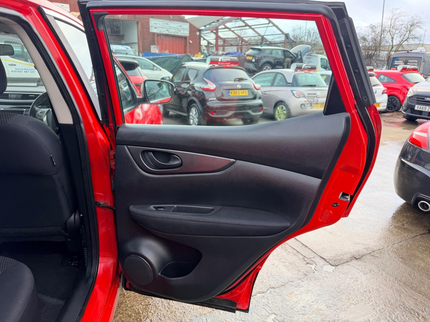 Used Nissan Qashqai 2014 for sale - 77387654: Photo 28