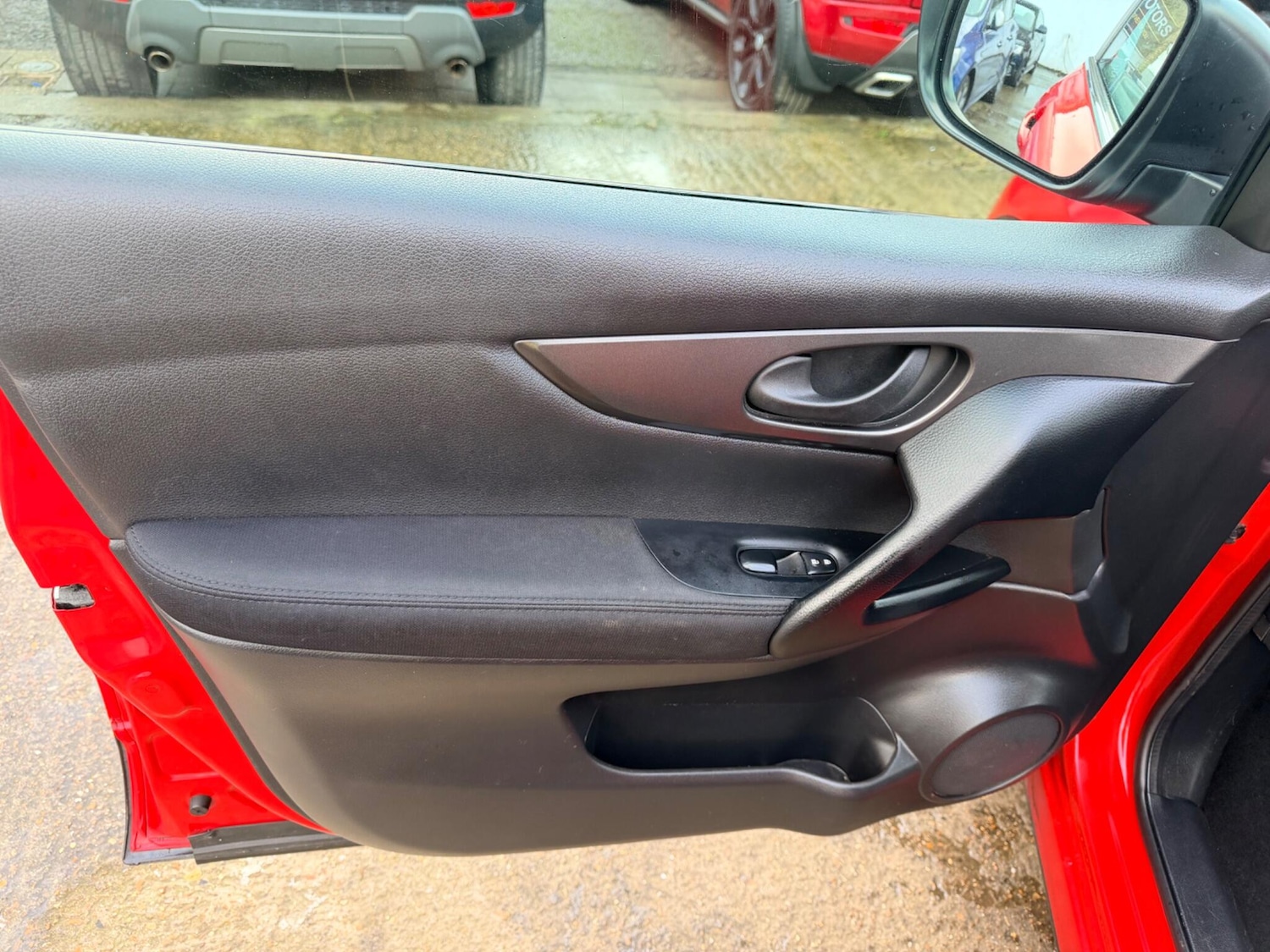 Used Nissan Qashqai 2014 for sale - 77387654: Photo 37