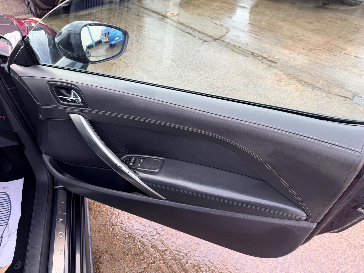 Used Peugeot RCZ 2011 for sale - 77386382: Photo 29