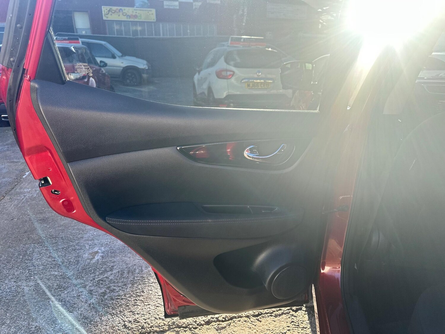 Used Nissan Qashqai 2015 for sale - 77339615: Photo 31