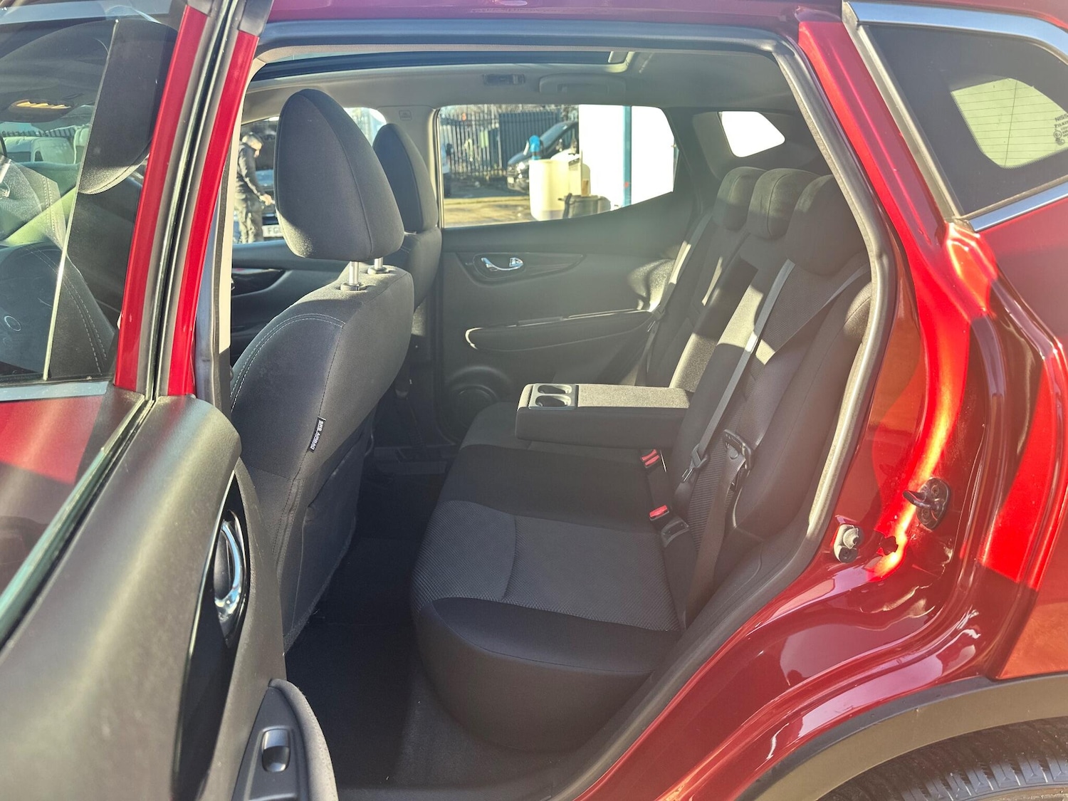 Used Nissan Qashqai 2015 for sale - 77339615: Photo 34