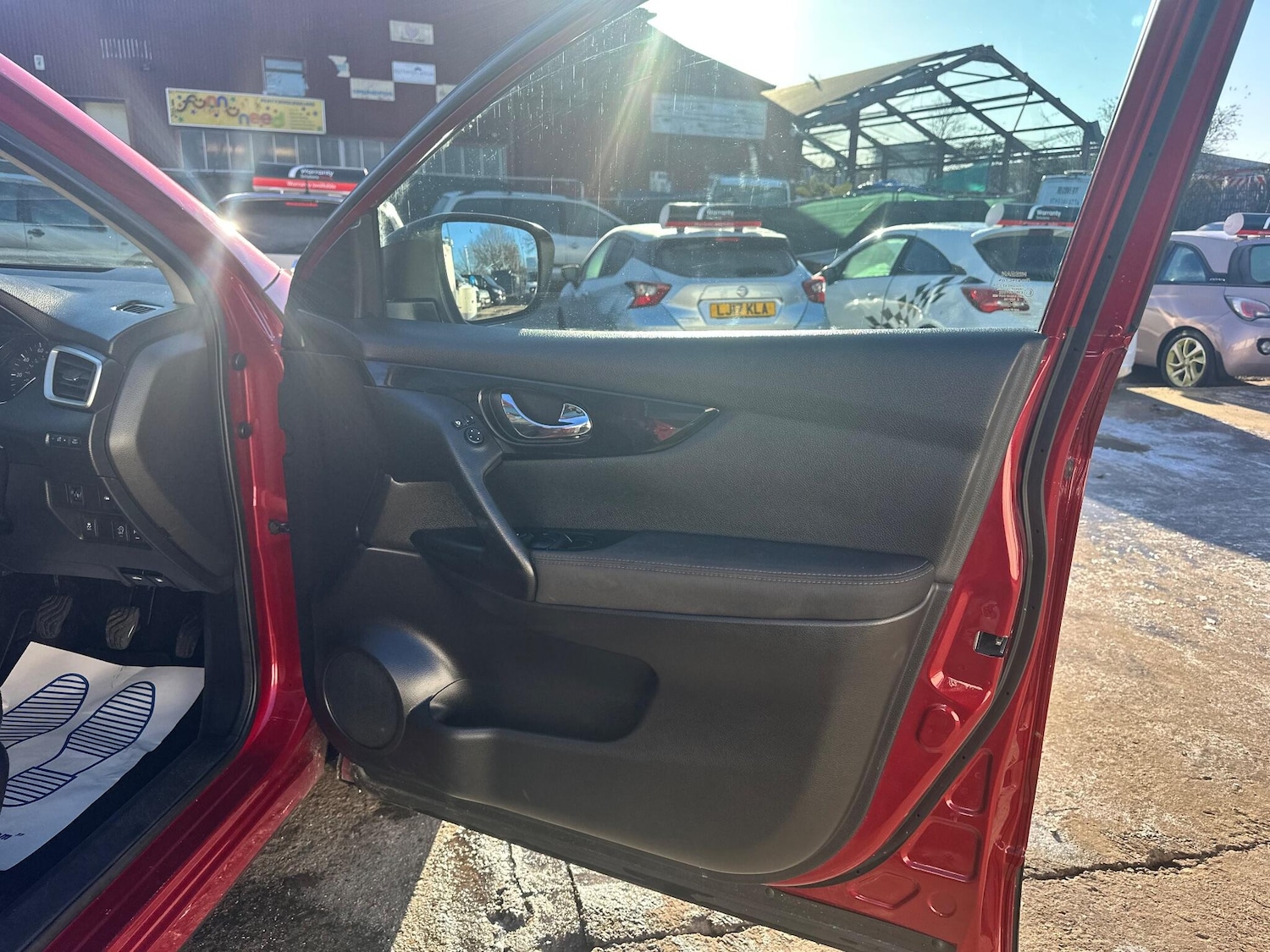 Used Nissan Qashqai 2015 for sale - 77339615: Photo 42