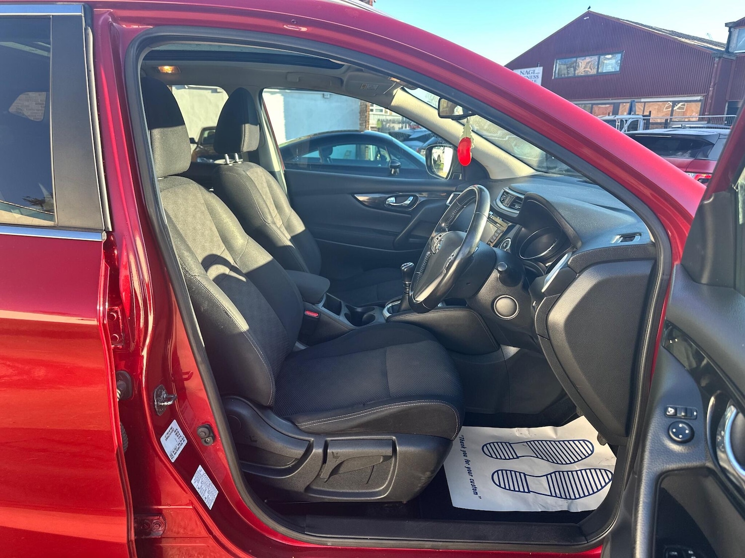 Used Nissan Qashqai 2015 for sale - 77339615: Photo 44