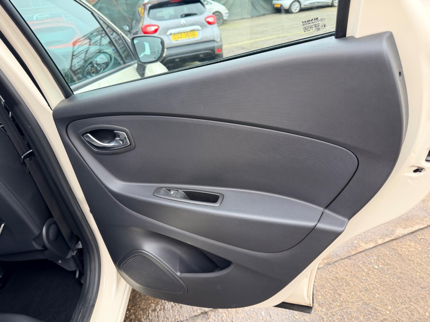 Used Renault Captur 2013 for sale - 77794004: Photo 28