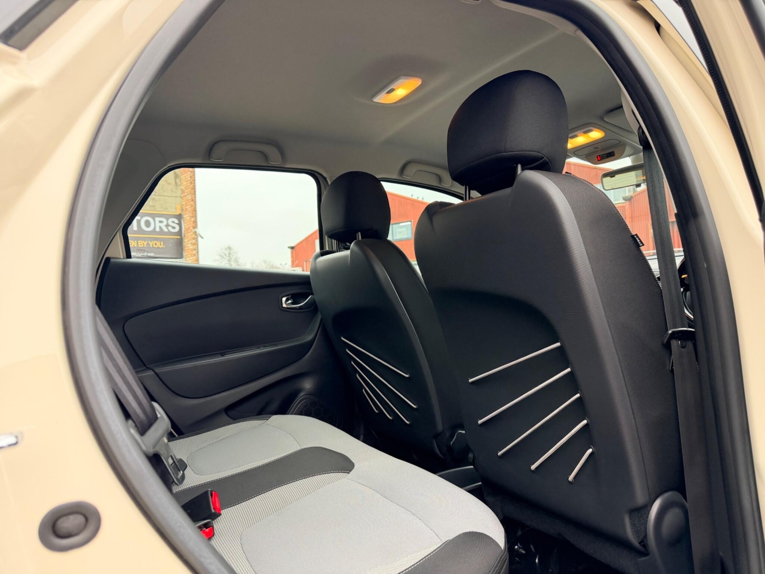 Used Renault Captur 2013 for sale - 77794004: Photo 32