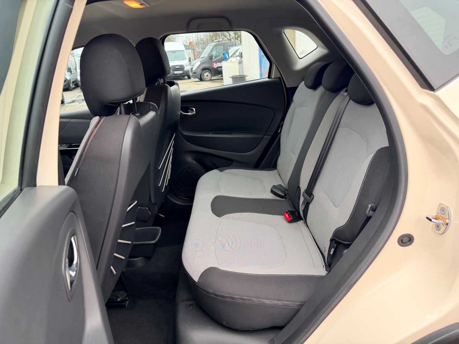 Used Renault Captur 2013 for sale - 77794004: Photo 34