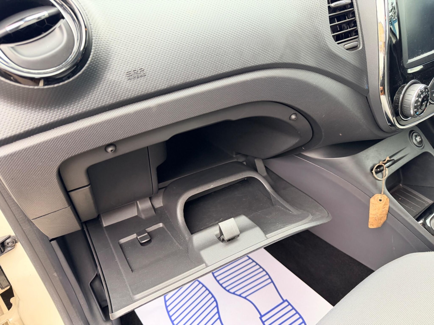 Used Renault Captur 2013 for sale - 77794004: Photo 41