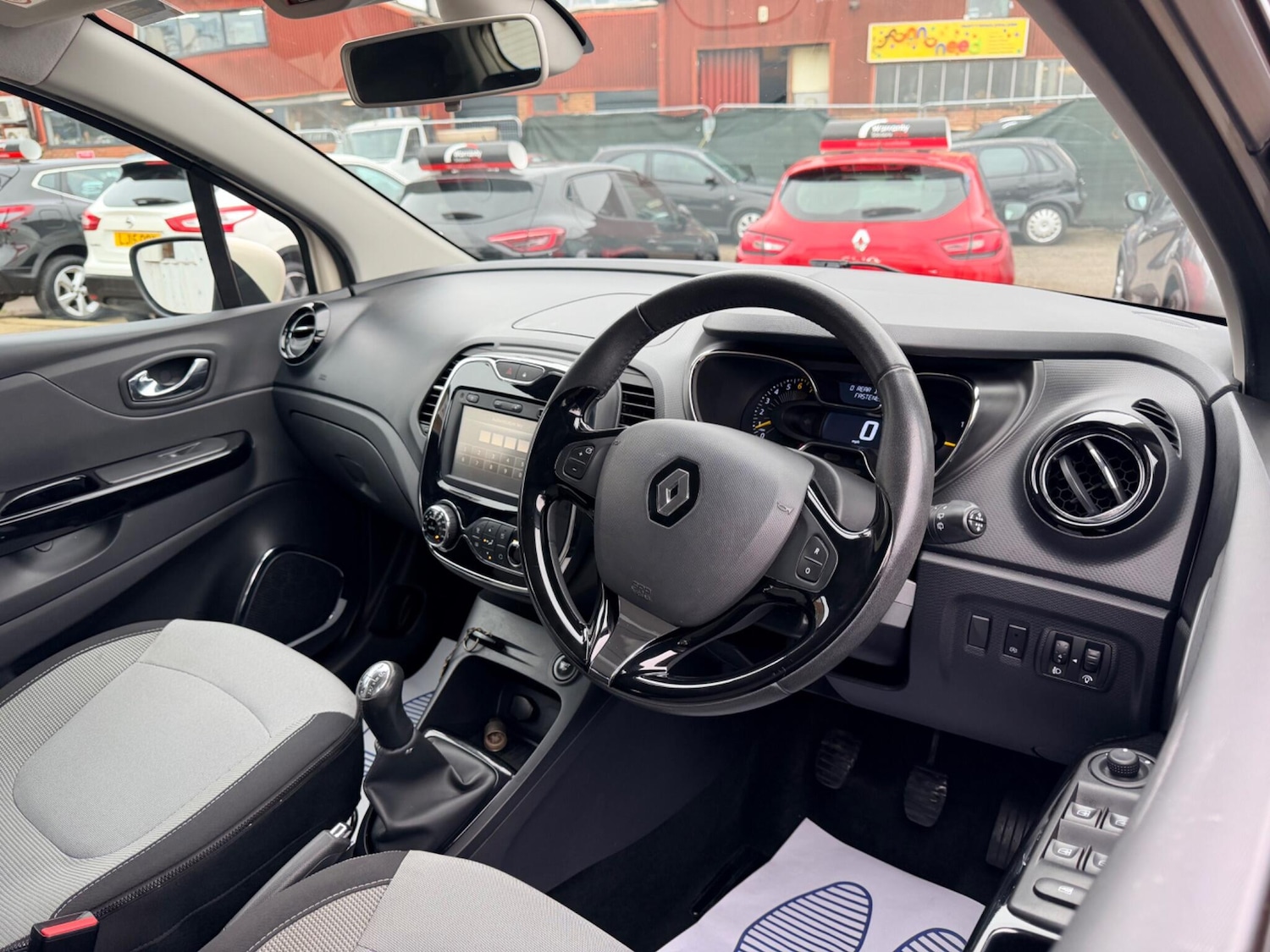 Used Renault Captur 2013 for sale - 77794004: Photo 48