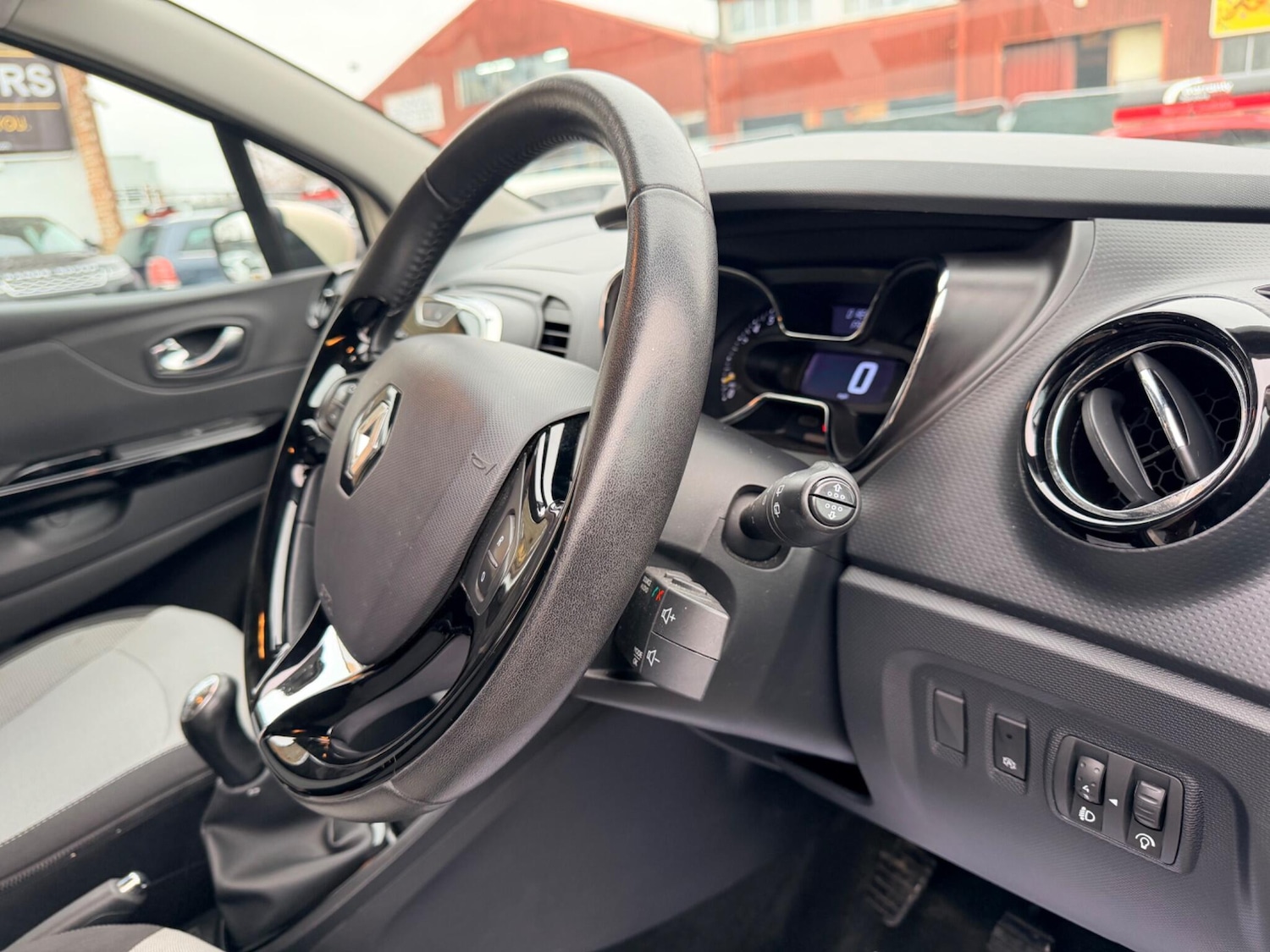 Used Renault Captur 2013 for sale - 77794004: Photo 50