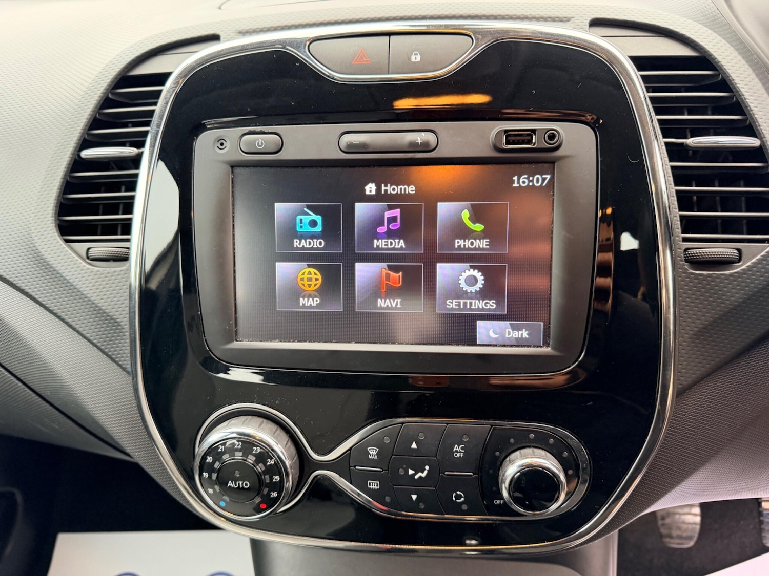 Used Renault Captur 2013 for sale - 77794004: Photo 55