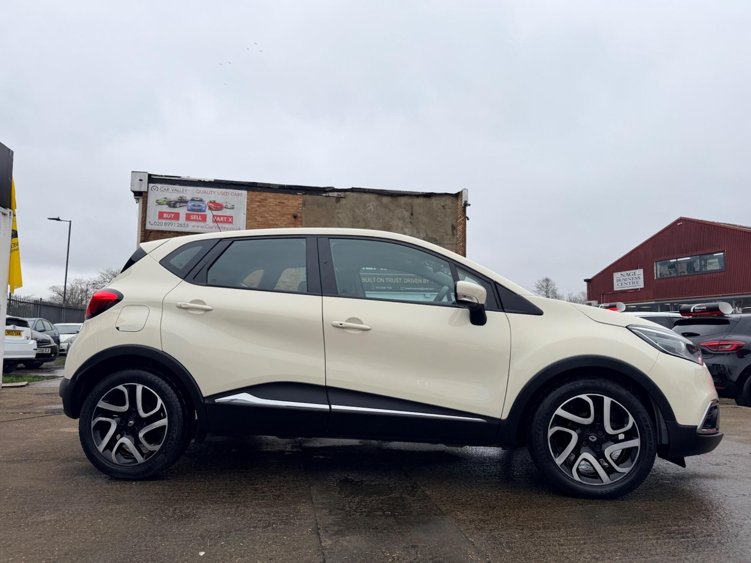 Used Renault Captur 2013 for sale - 77794004: Photo 8