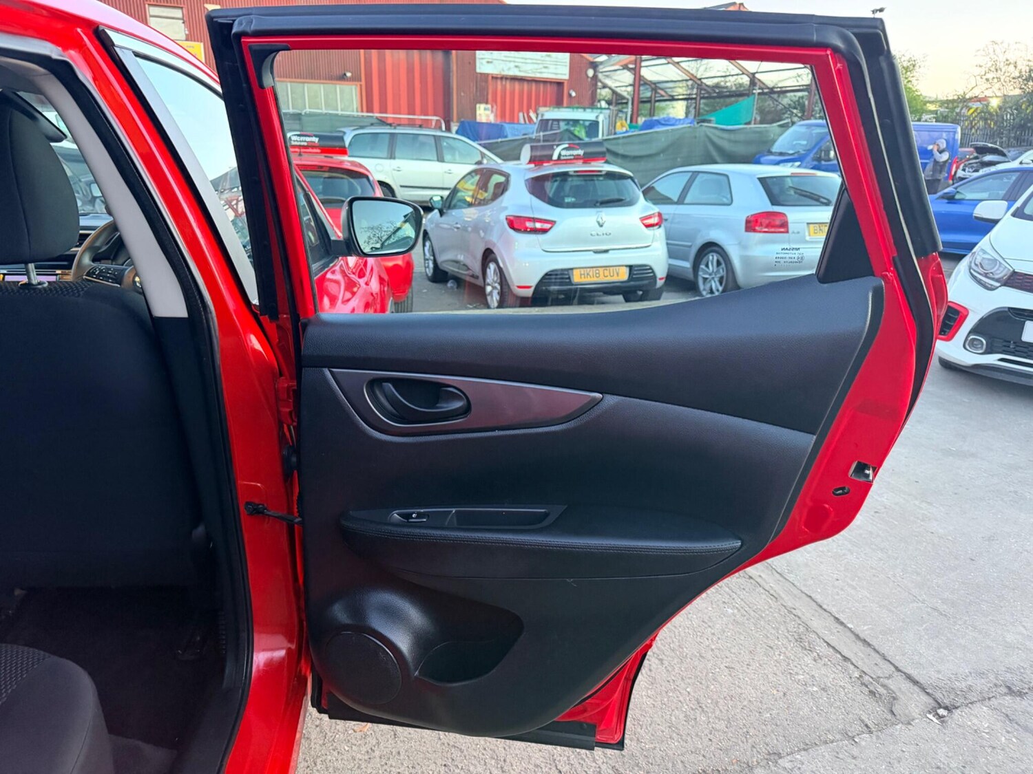 Used Nissan Qashqai for sale - 78057606: Photo 31