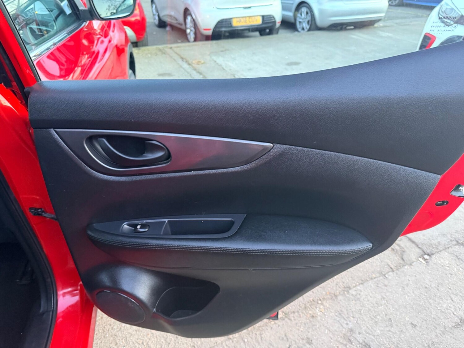 Used Nissan Qashqai for sale - 78057606: Photo 32