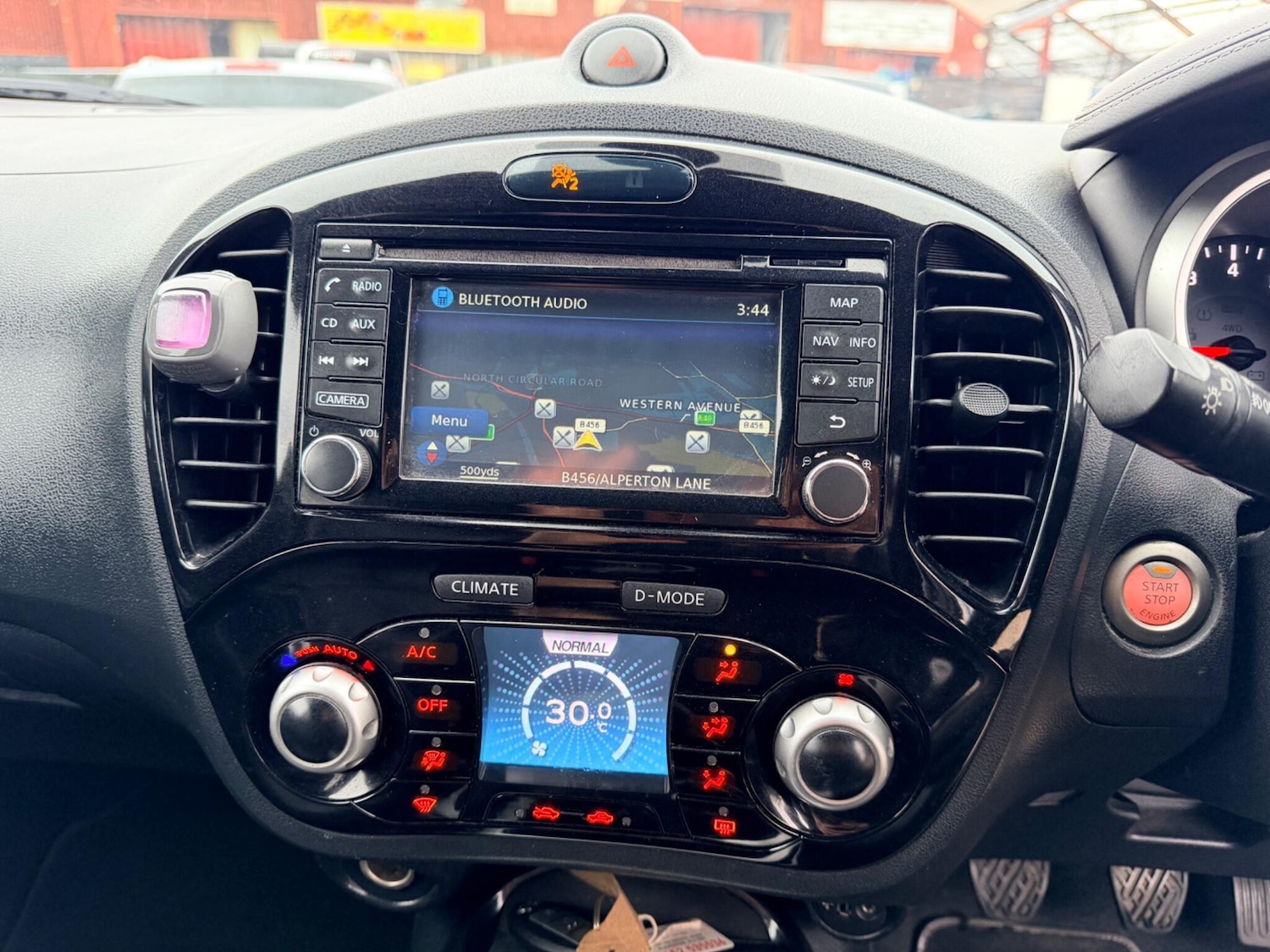 Used Nissan Juke 2015 for sale - 77597785: Photo 51