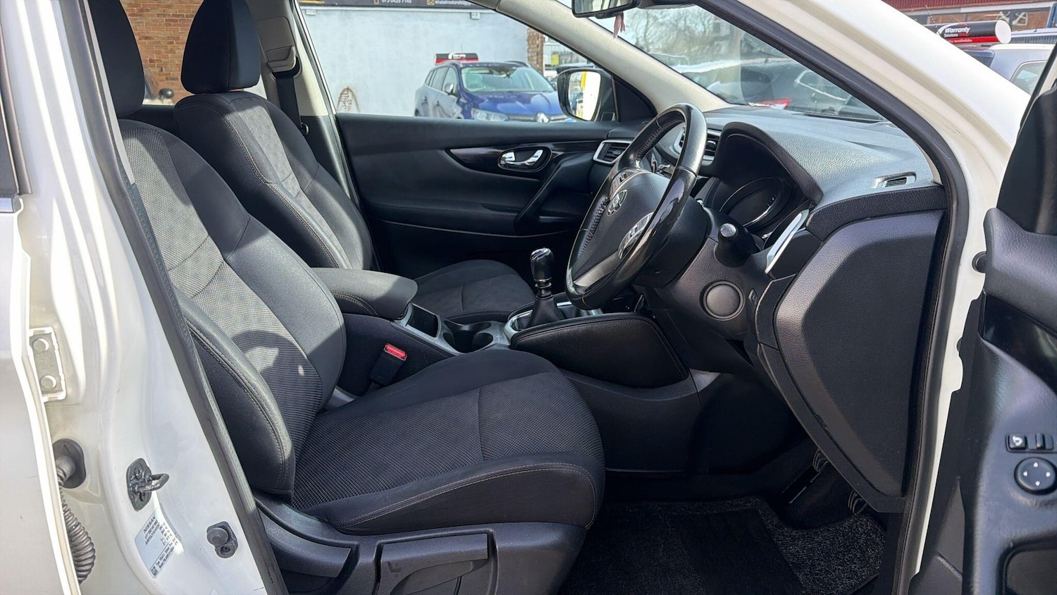 Used Nissan Qashqai 2017 for sale - 77585768: Photo 20