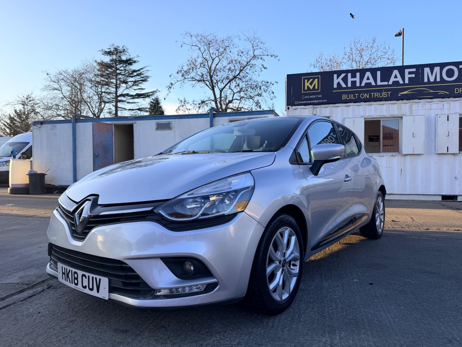 Used Renault Clio 2018 for sale - 77892868: Photo 2