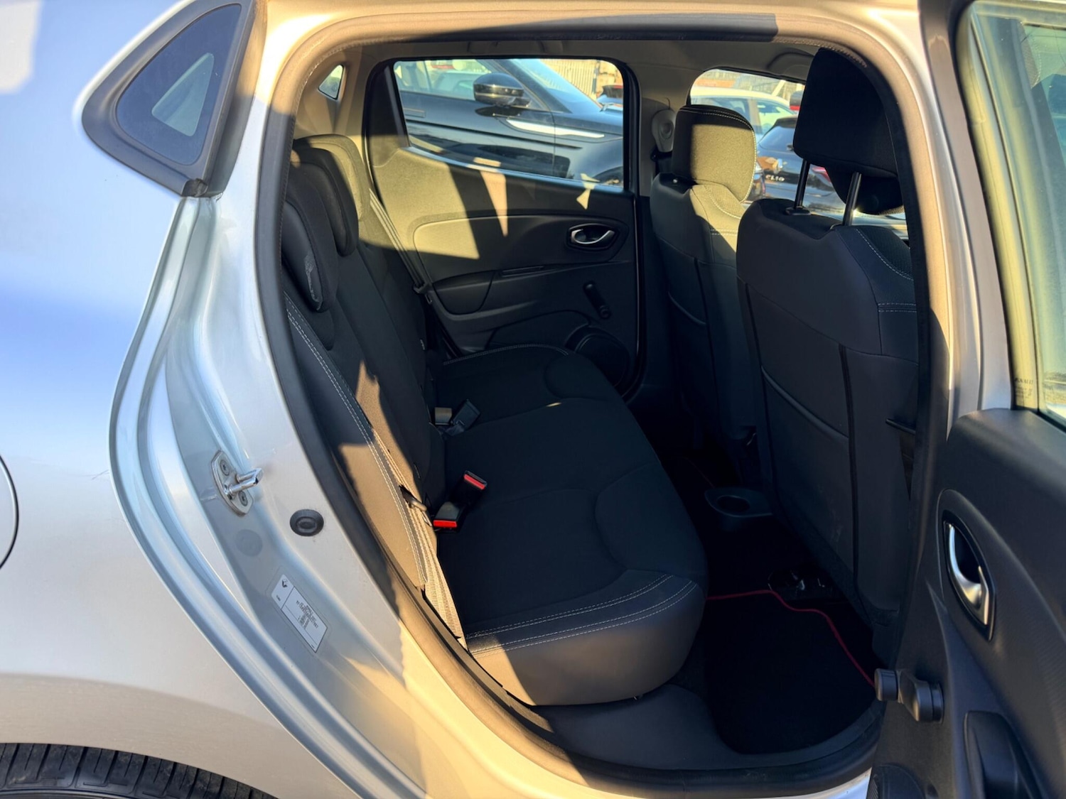 Used Renault Clio 2018 for sale - 77892868: Photo 26