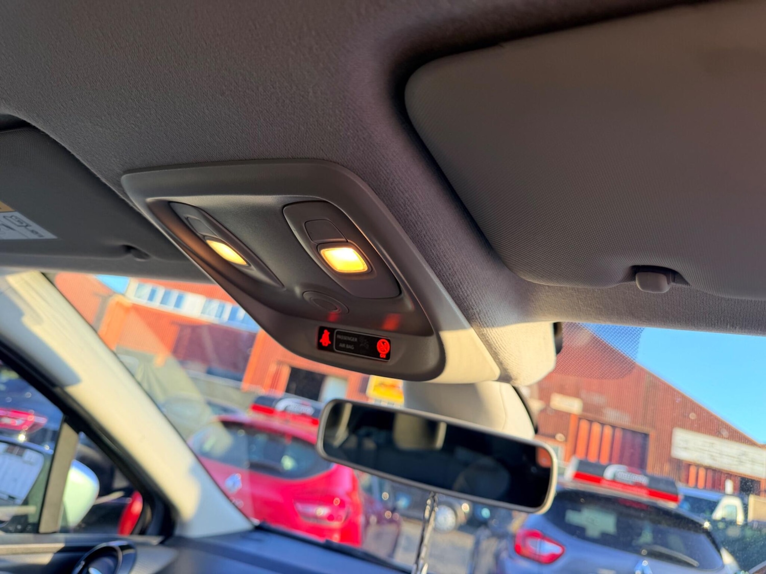 Used Renault Clio 2018 for sale - 77892868: Photo 46