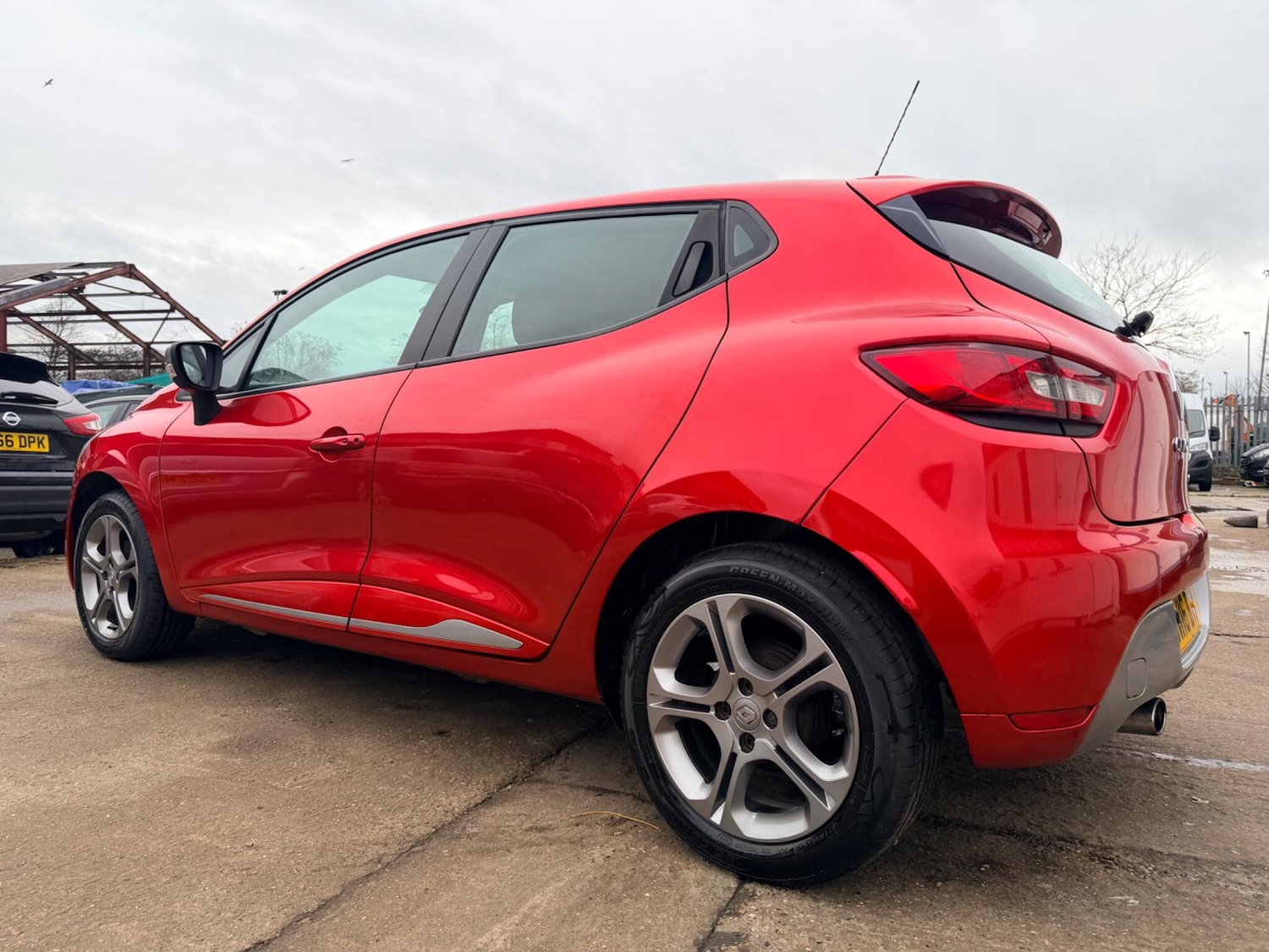 Used Renault Clio 2016 for sale - 77633289: Photo 16