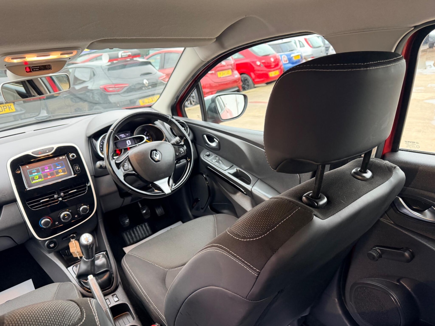 Used Renault Clio 2016 for sale - 77633289: Photo 42