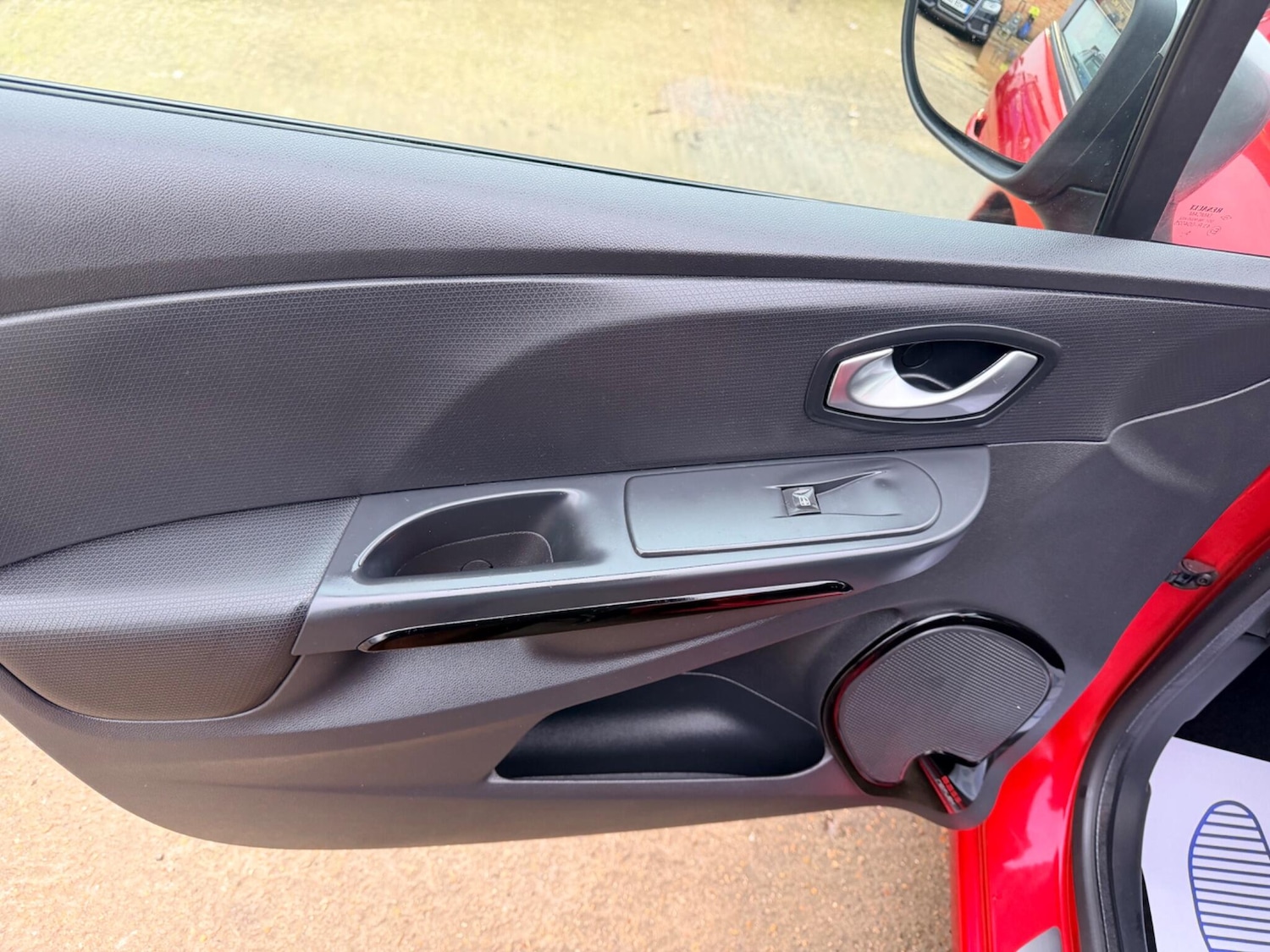 Used Renault Clio 2016 for sale - 77633289: Photo 45