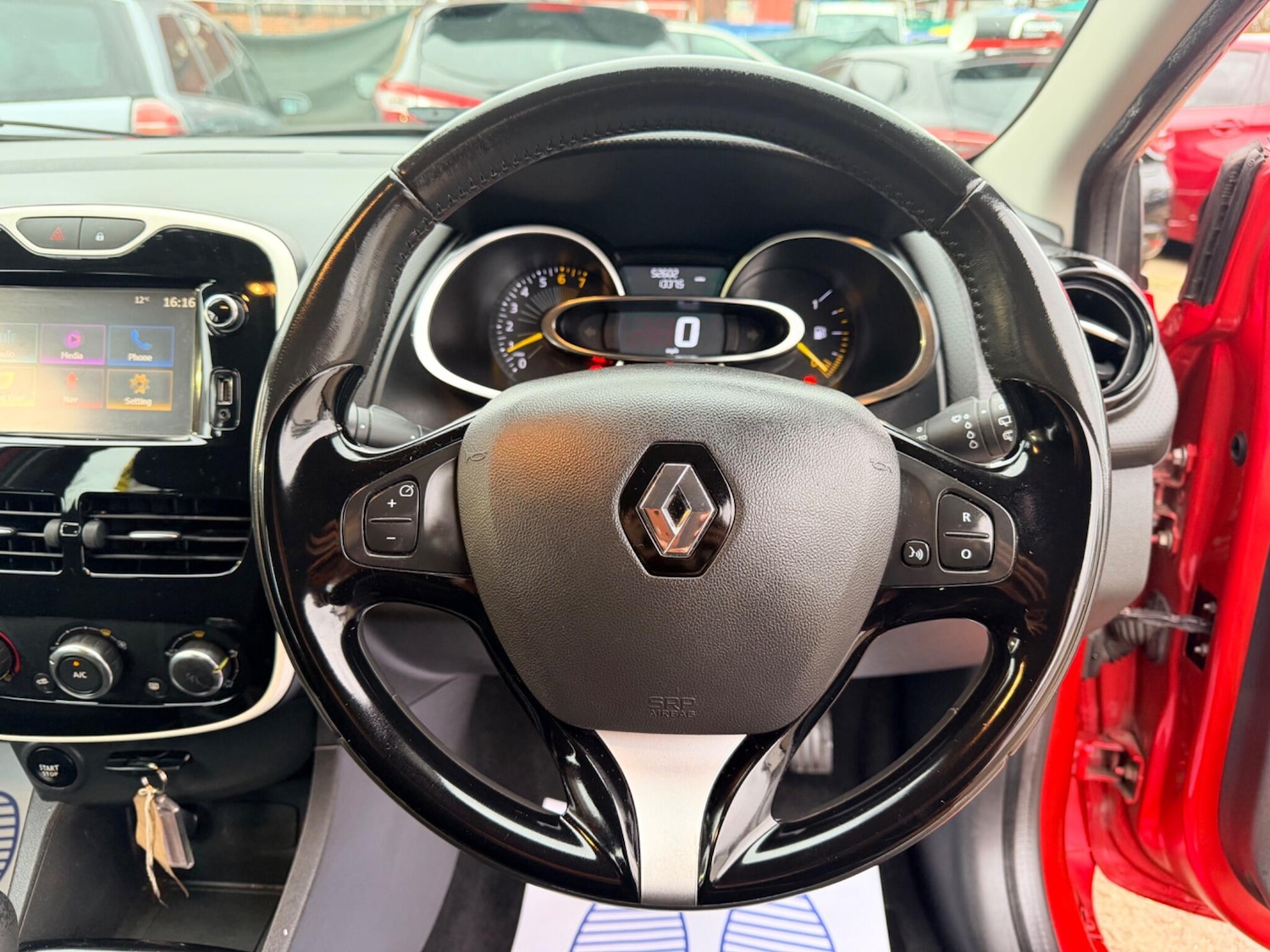 Used Renault Clio 2016 for sale - 77633289: Photo 57