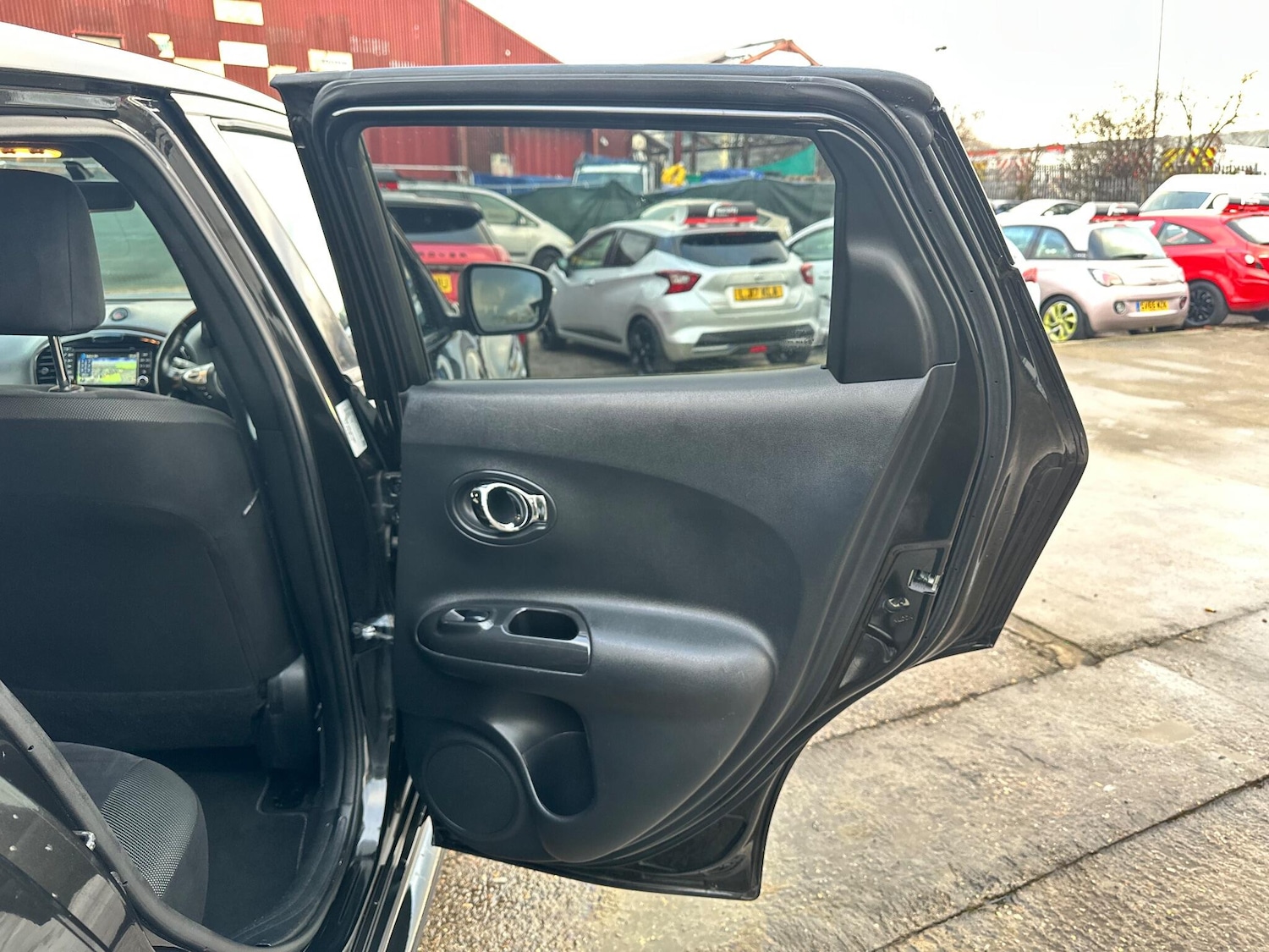 Used Nissan Juke 2015 for sale - 77339609: Photo 28