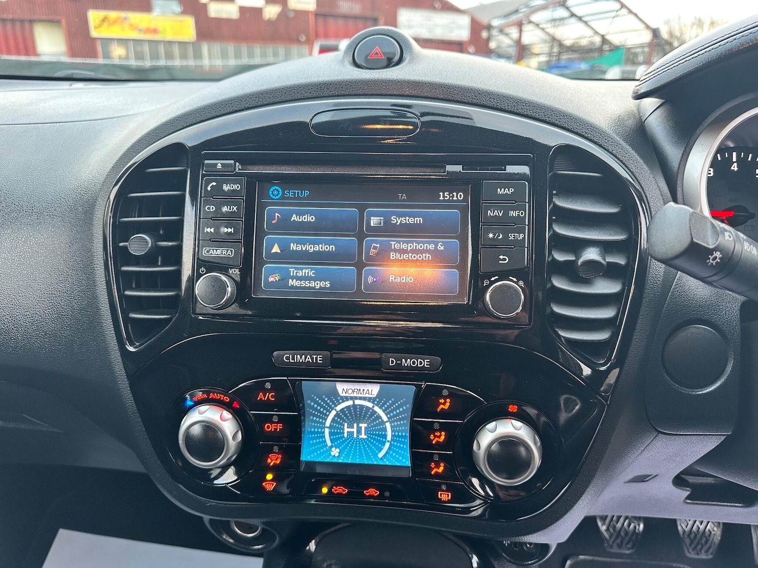 Used Nissan Juke 2015 for sale - 77339609: Photo 56