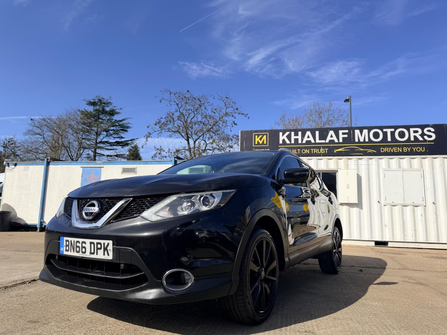 Used Nissan Qashqai 2016 for sale - 77925733: Photo 2