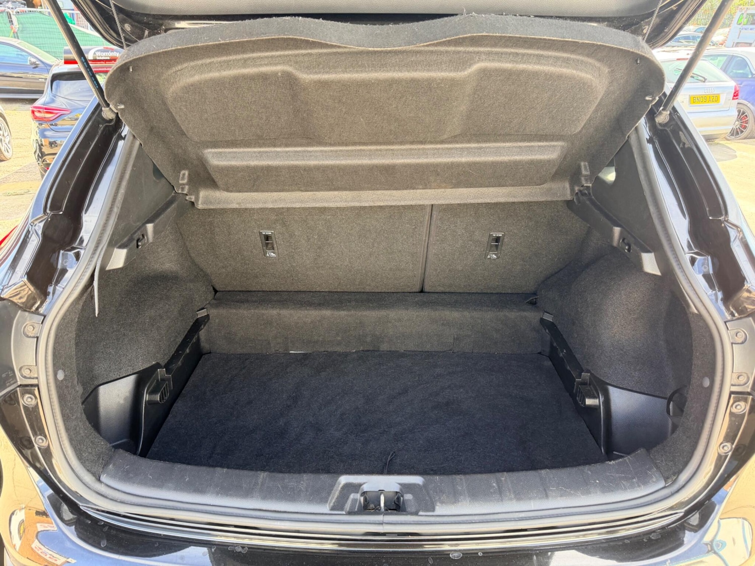 Used Nissan Qashqai 2016 for sale - 77925733: Photo 24