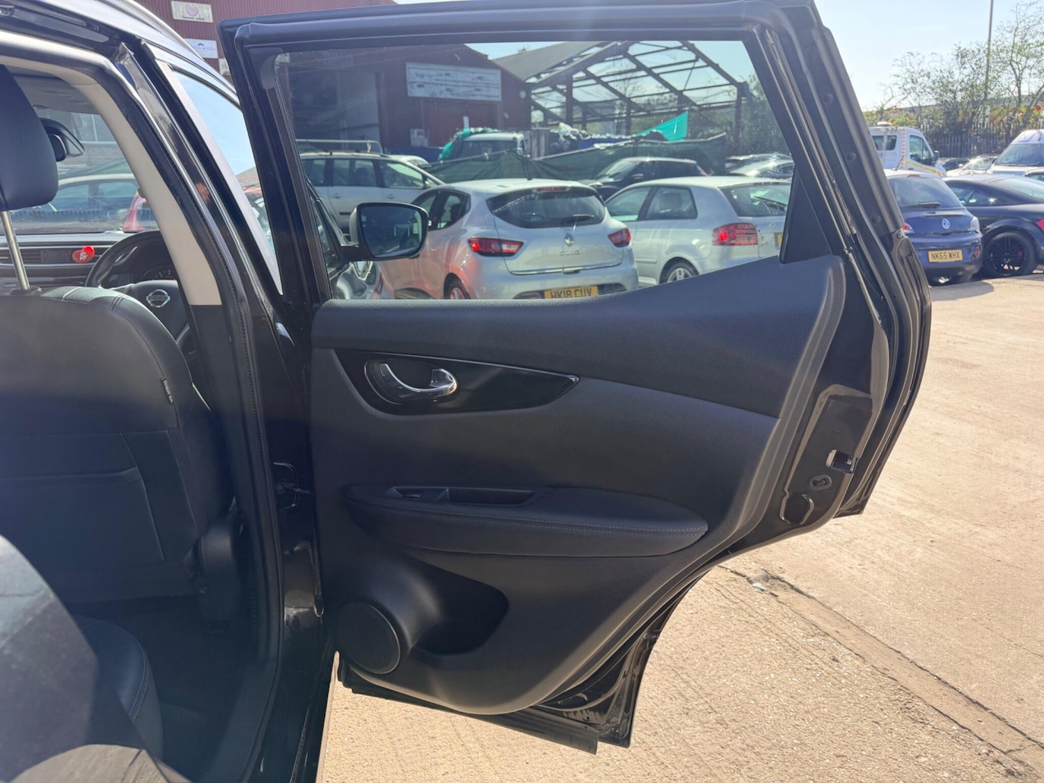 Used Nissan Qashqai 2016 for sale - 77925733: Photo 26