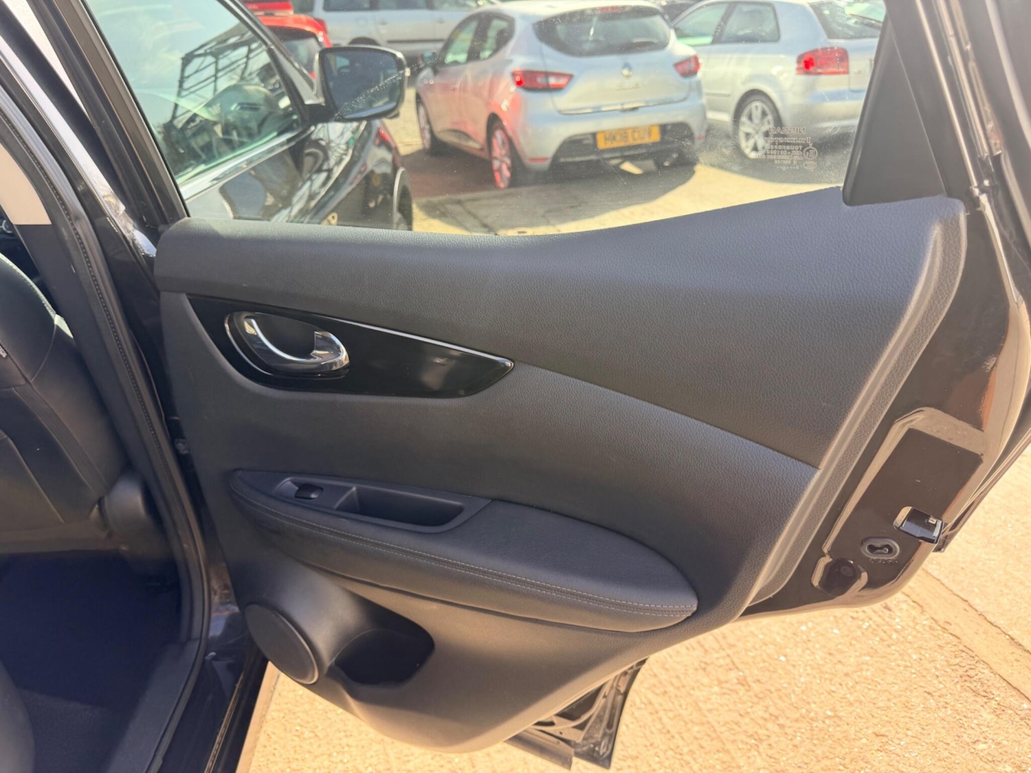 Used Nissan Qashqai 2016 for sale - 77925733: Photo 27