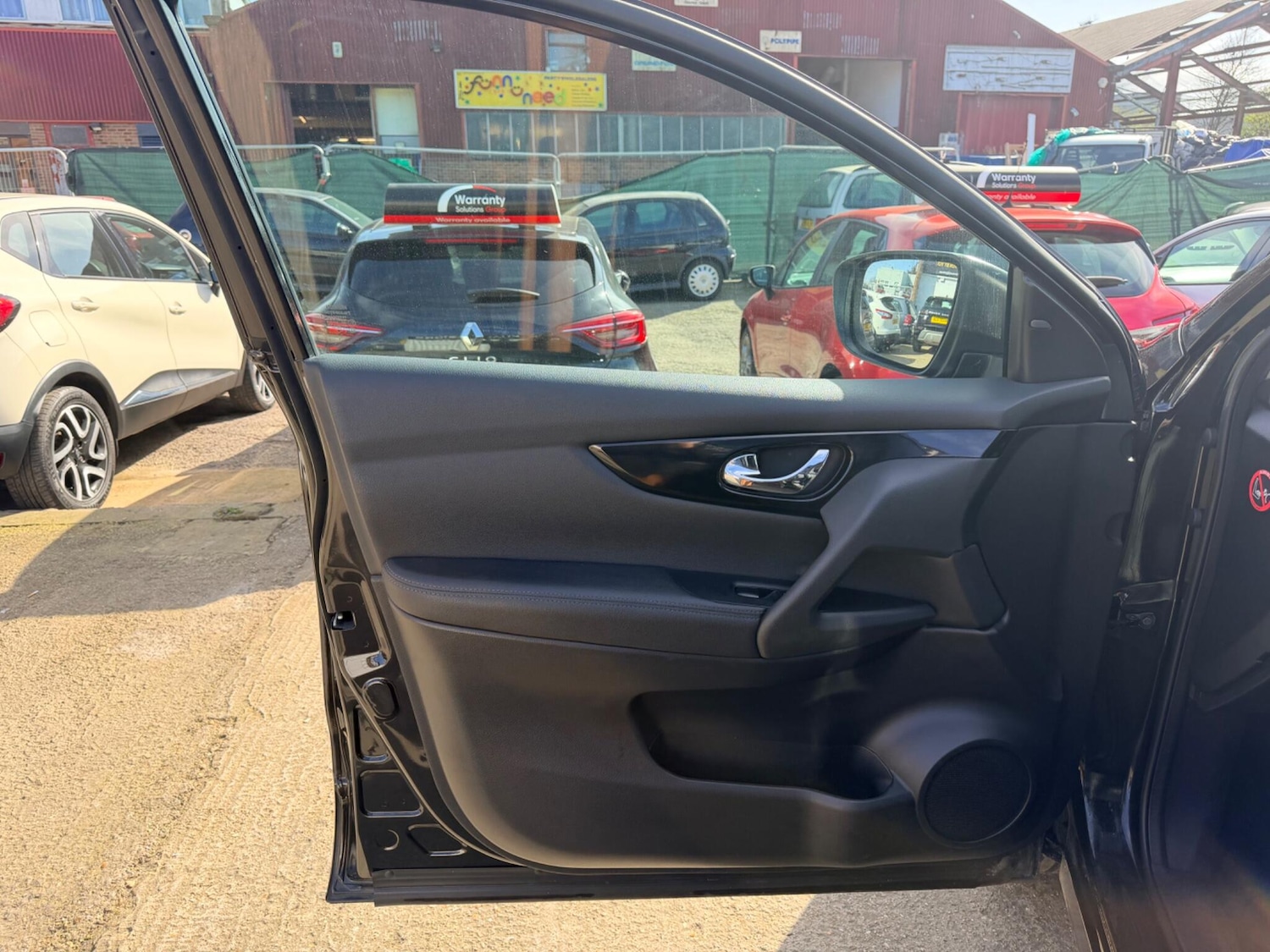 Used Nissan Qashqai 2016 for sale - 77925733: Photo 35