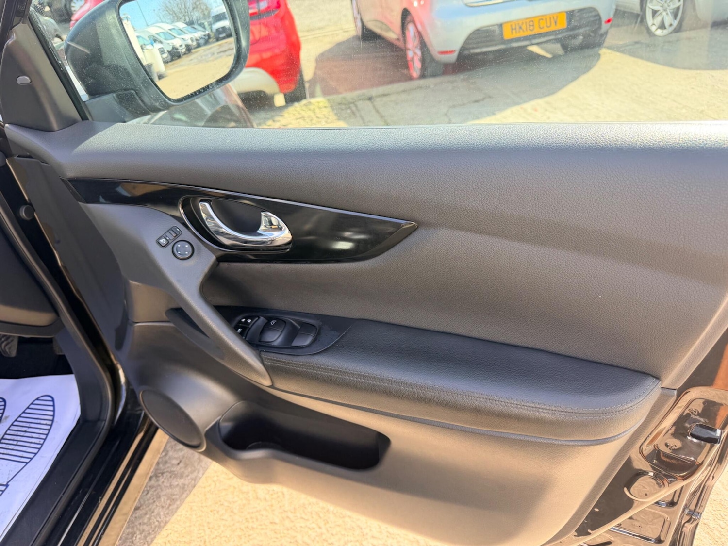 Used Nissan Qashqai 2016 for sale - 77925733: Photo 42