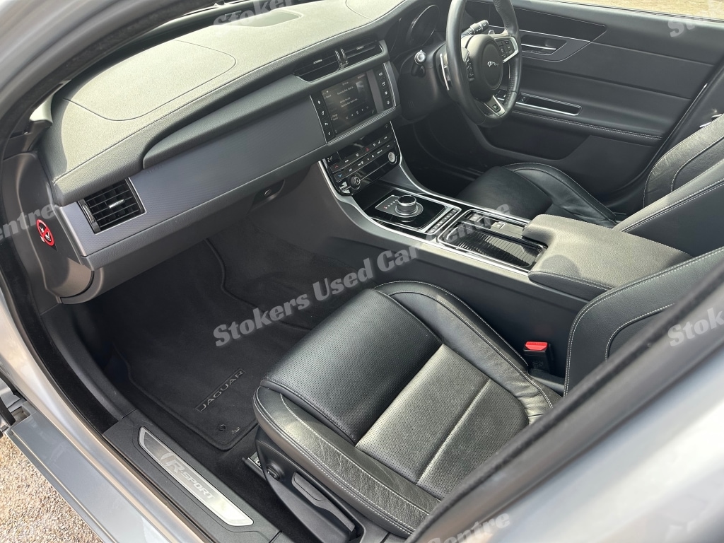 Used Jaguar XF 2017 for sale - 77085144: Photo 15