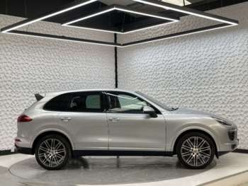 Used Porsche Cayenne 2017 for sale - 74778405: Photo