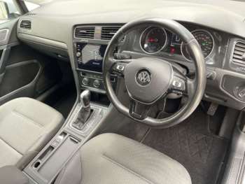 Used Volkswagen Golf 2019 for sale - 74645470: Photo